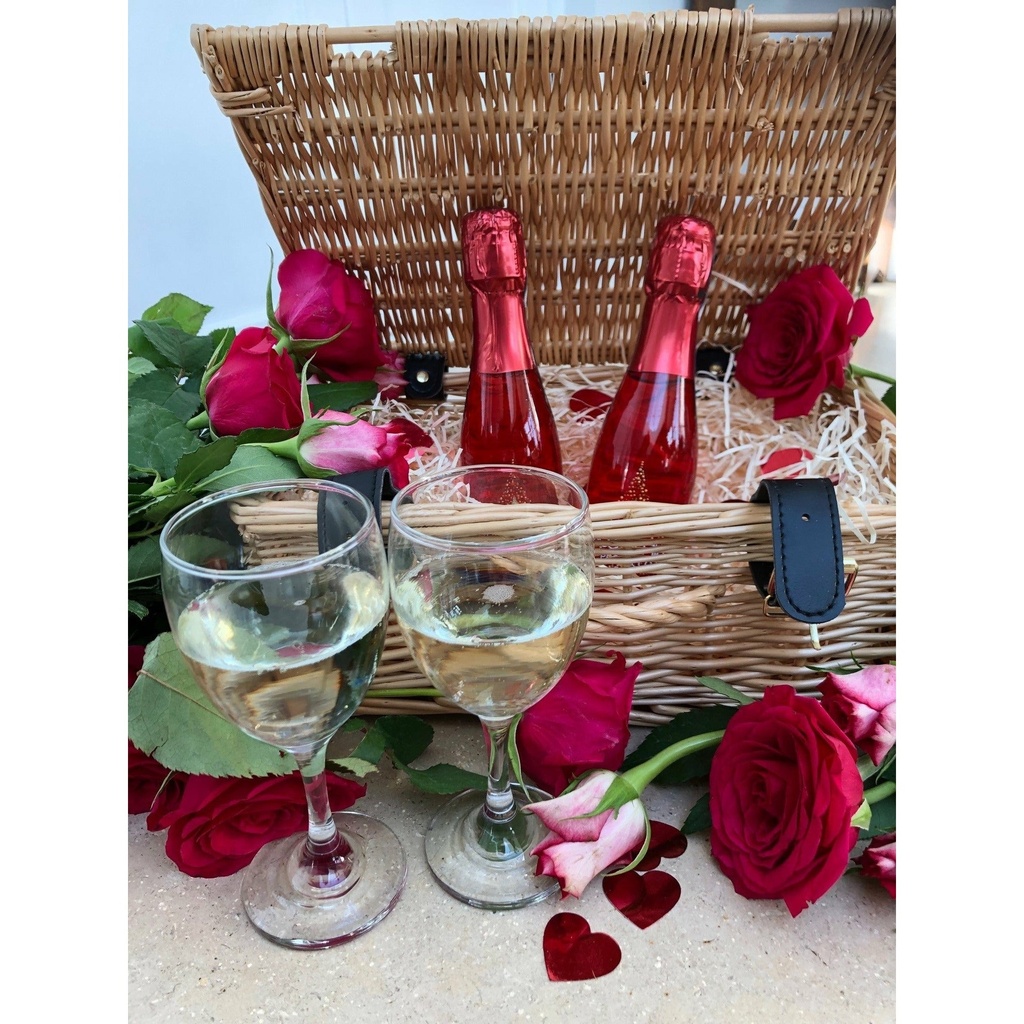 Mini Accademia Prosecco hamper with 2 glasses